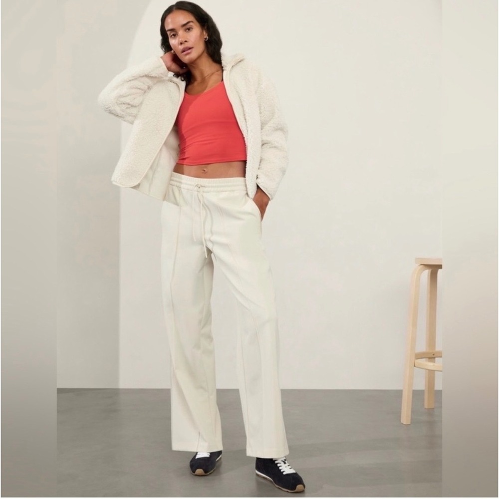 Athleta Endeavor Hight Rise Relaxed Wide Leg Pant Size XL Cream Athleisure‎